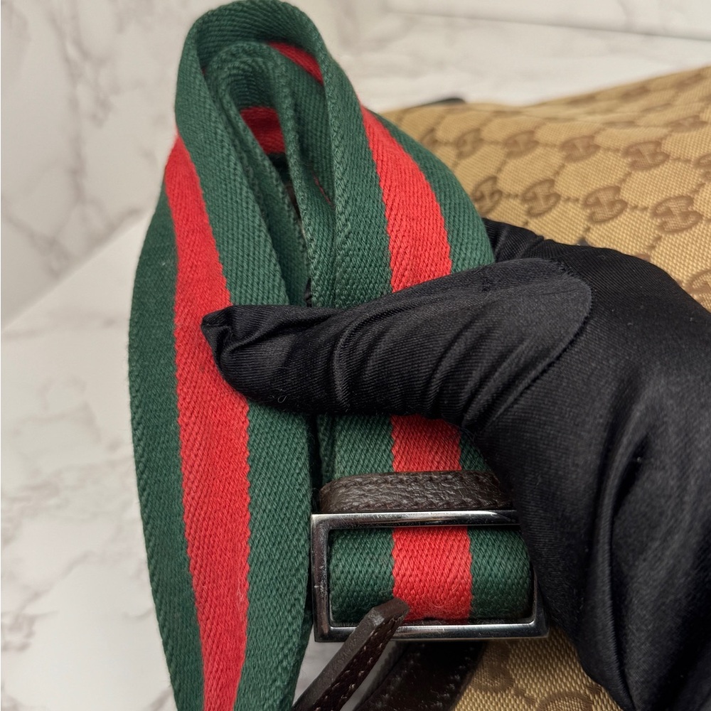 Gucci Beige Monogram Bag with Red and Green Strap - Picture 9 of 16